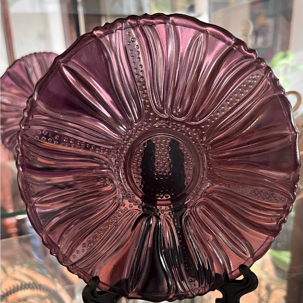 2 pc Dell Deep Purple Glass Accent Plate